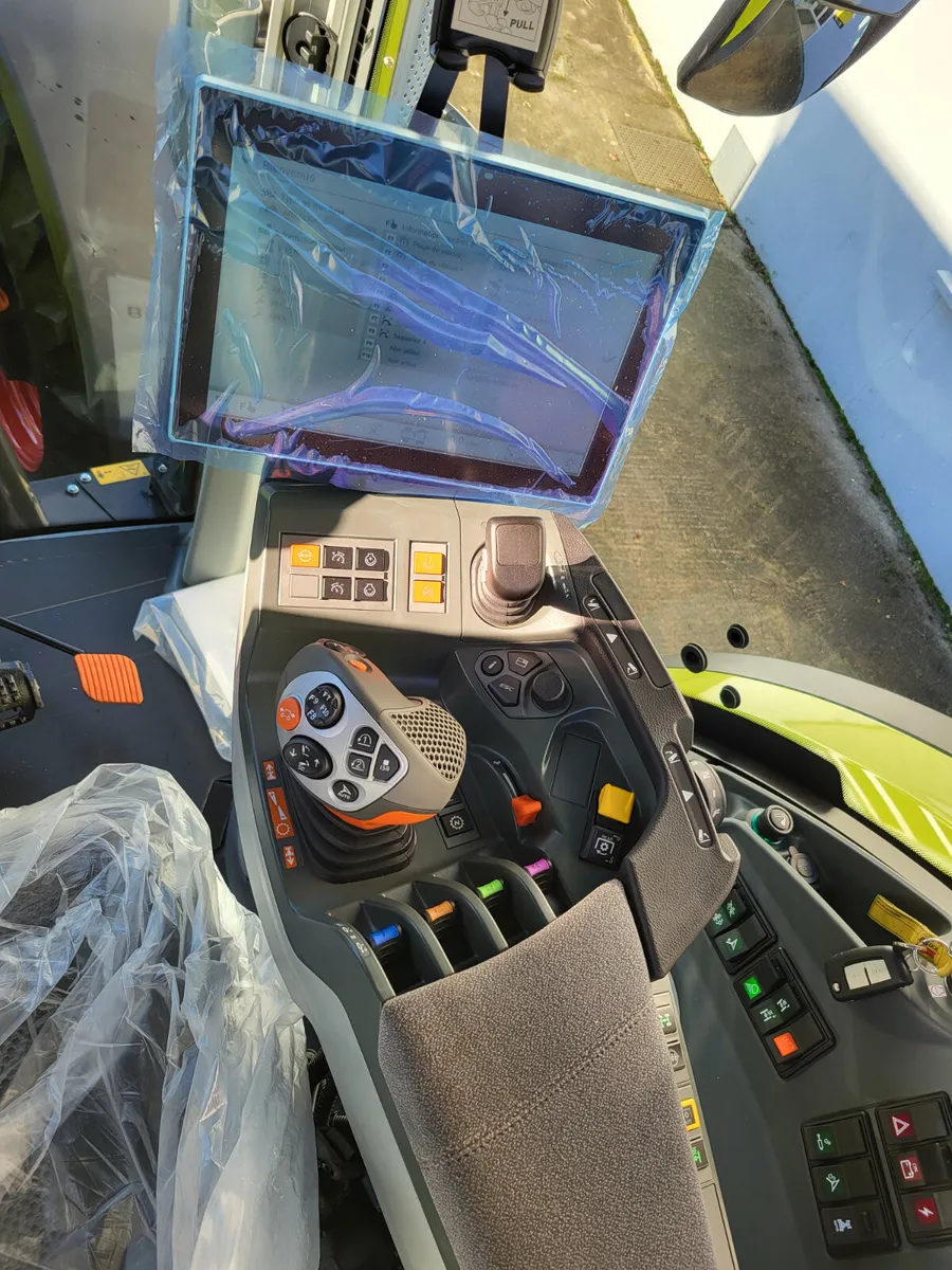 NEW Claas Arion 660 C-matic - Image 4