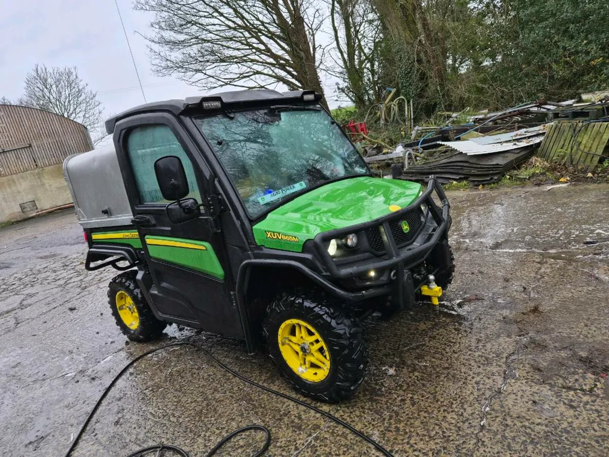 John deere gator late 2019 - Image 1