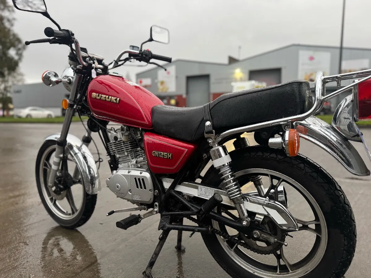 2016 Suzuki GN 125 - Image 3