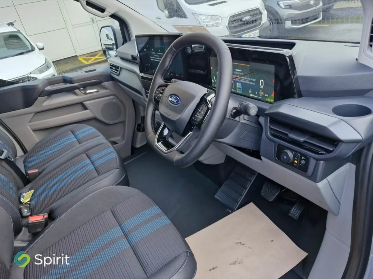 Ford Transit Custom Sport 170 Ps automatic - Image 3
