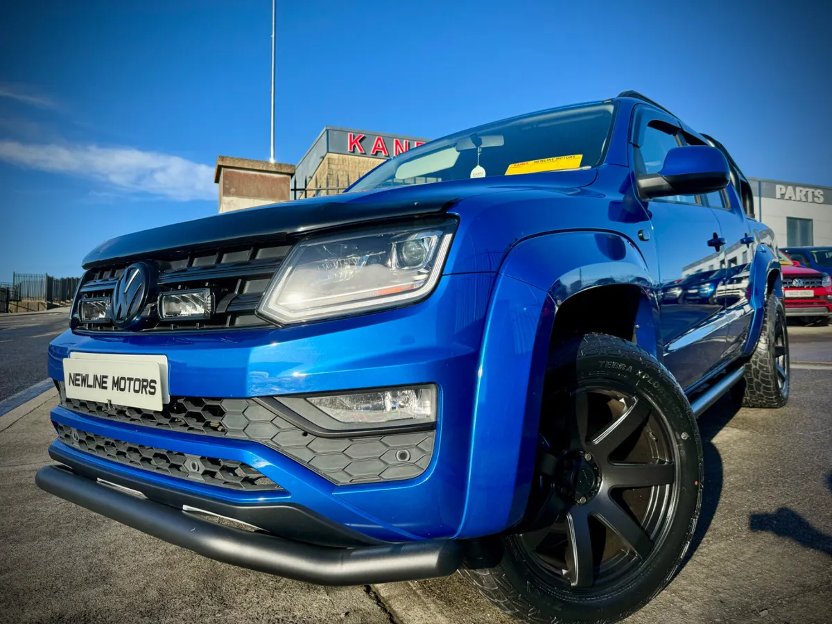 2021 Volkswagen Amarok Black edition!! 36K MILES!! - Image 4
