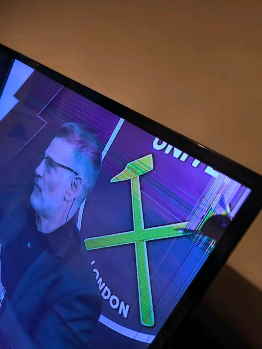 43" Phillips LCD TV Model 43PFT4131/05 - Image 2