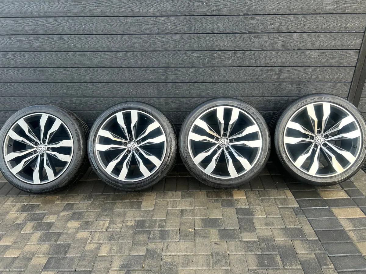 20” GENUINE VOLKSWAGEN TIGUAN R-LINE ALLOYS&TYRES - Image 2