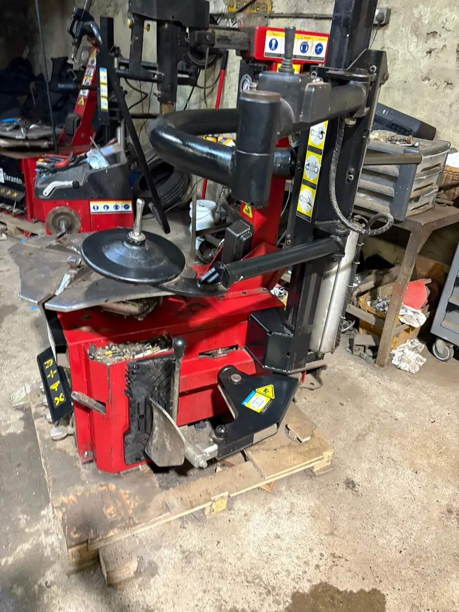 Tyre changer - Image 1