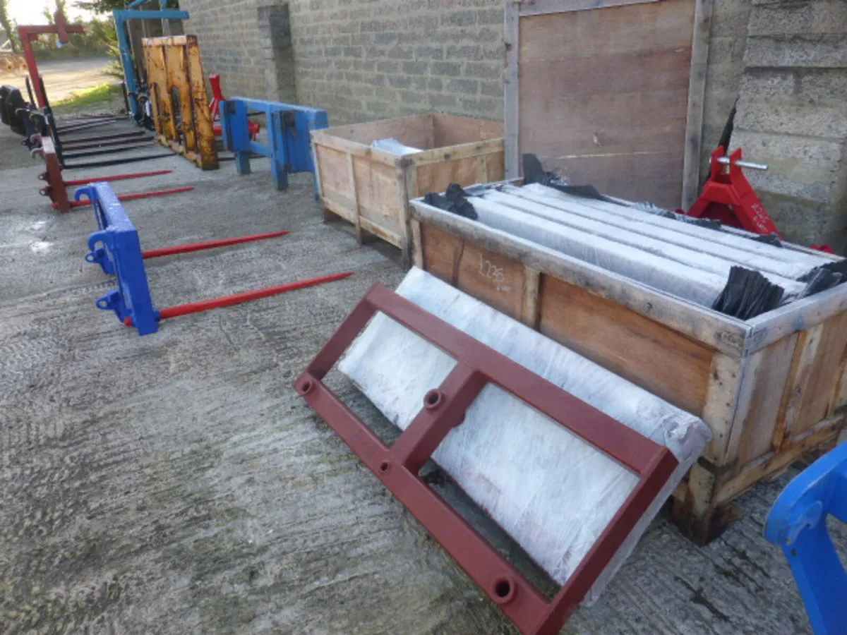 New Double Spike, Add Your Brackets - Image 4