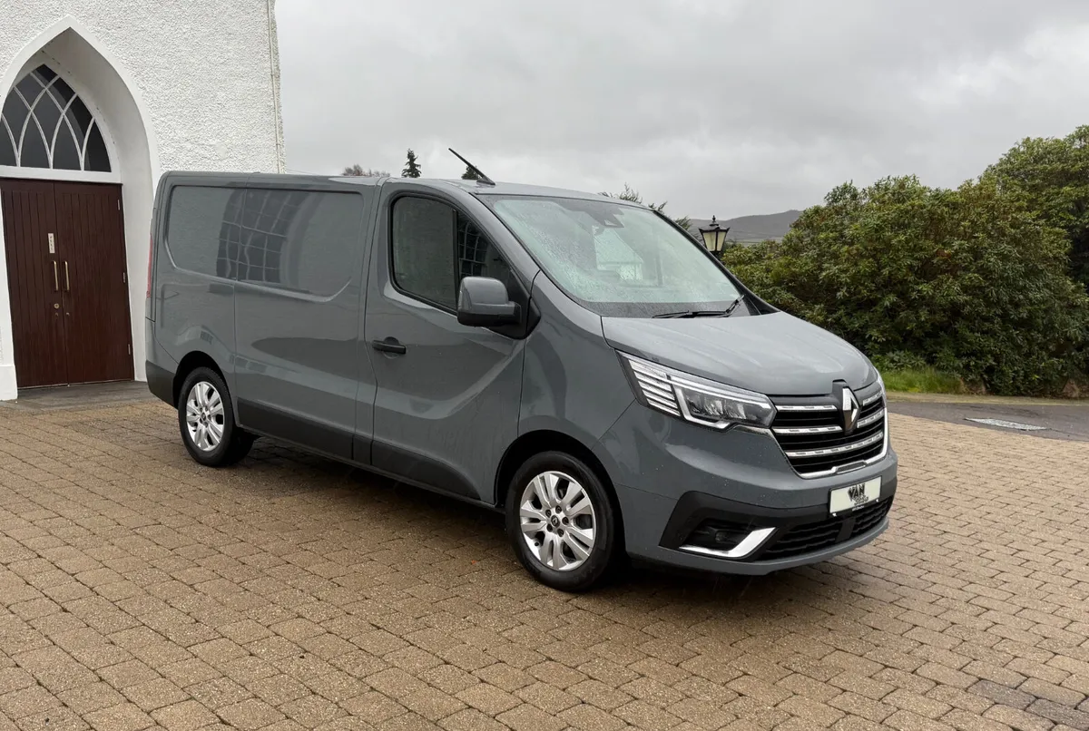 2023 Renault Trafic Sport SWB - Image 1