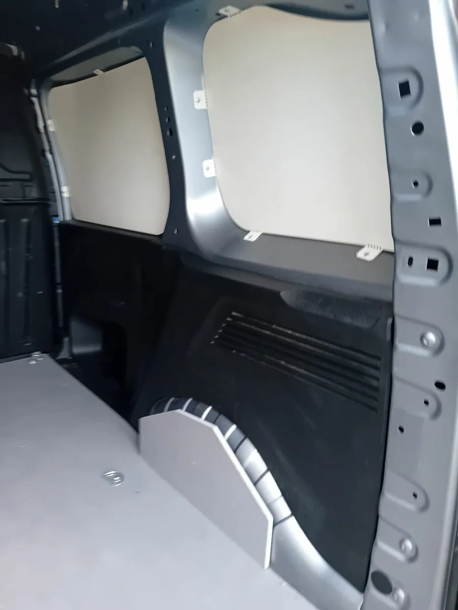 Vauxhall Combo 2020 - Image 1