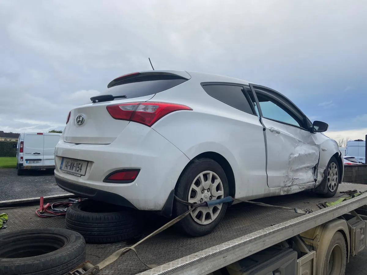 2014 Hyundai i30 van - Image 3