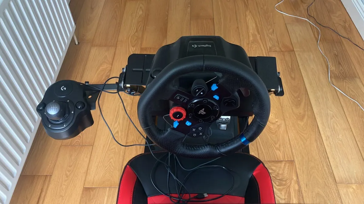 Gaming racing wheel, pedals, gear-stick etc. - Image 2