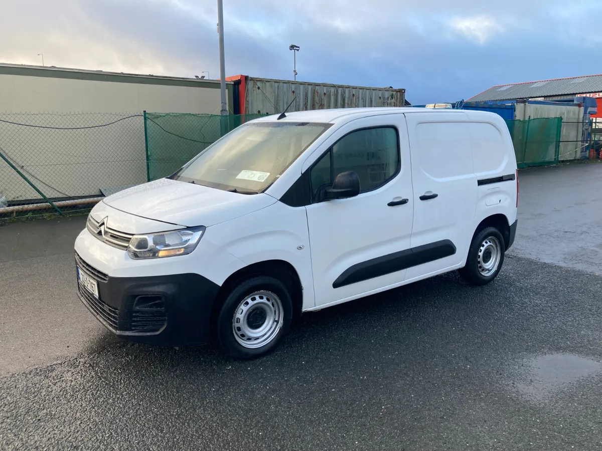 Citroen Berlingo 2022 - Image 3