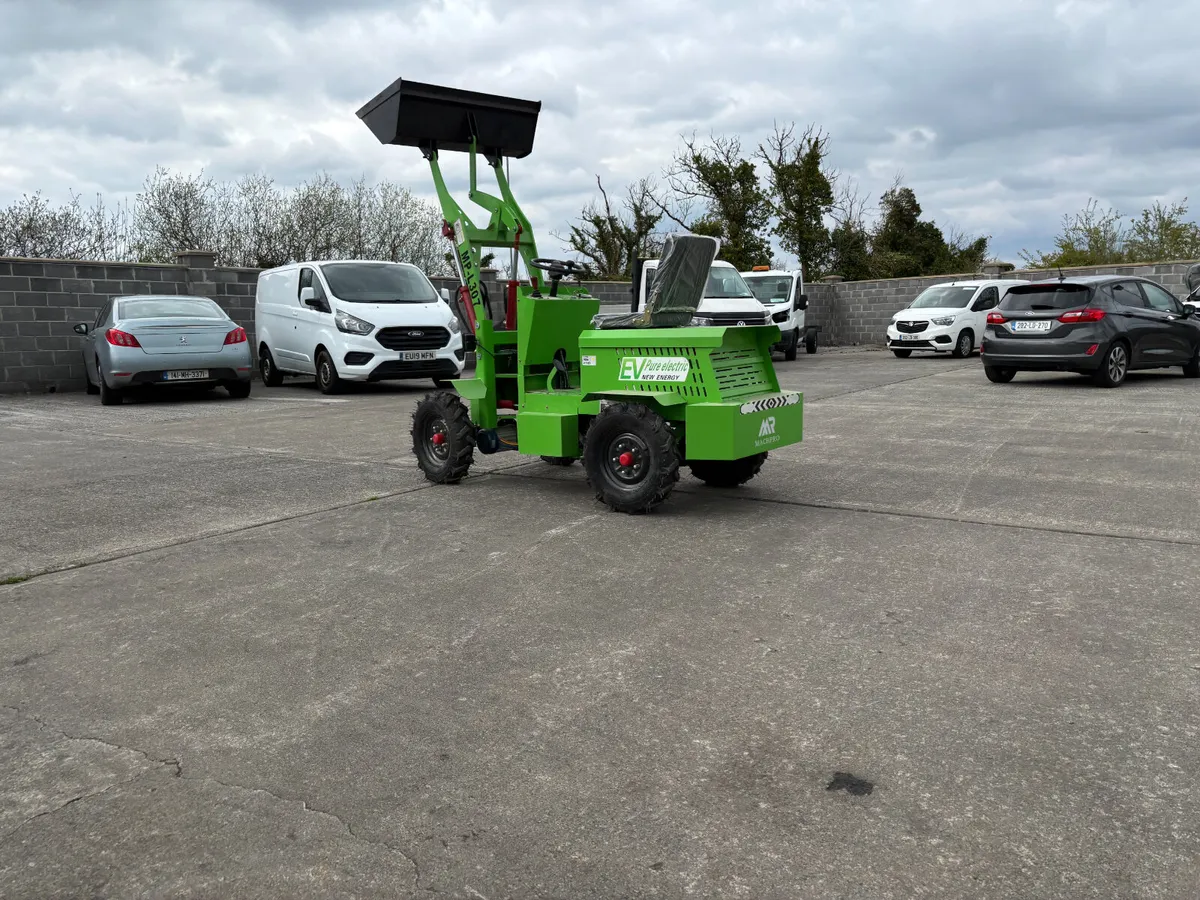 Compact EV Loader - Image 3