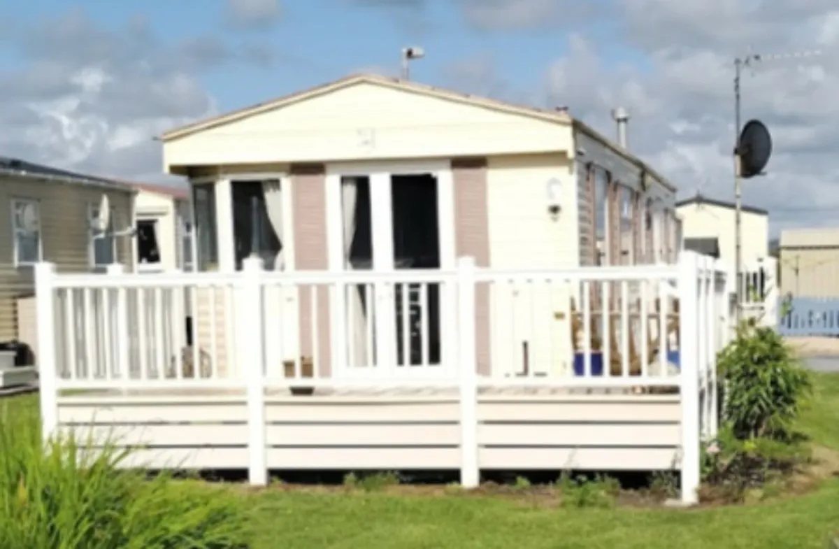 Pvc Decking for a mobile home - Image 1