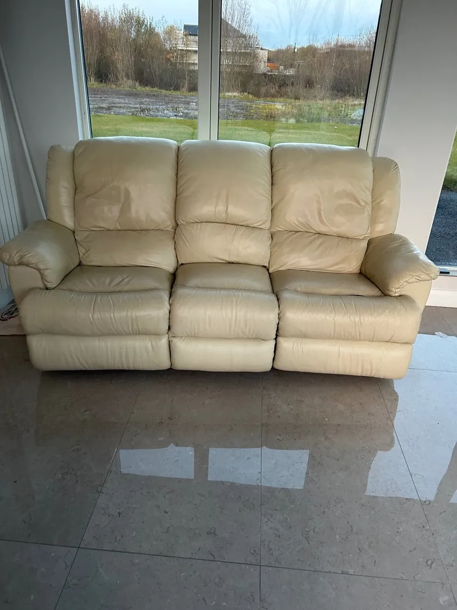 3 piece leather suite - Image 1