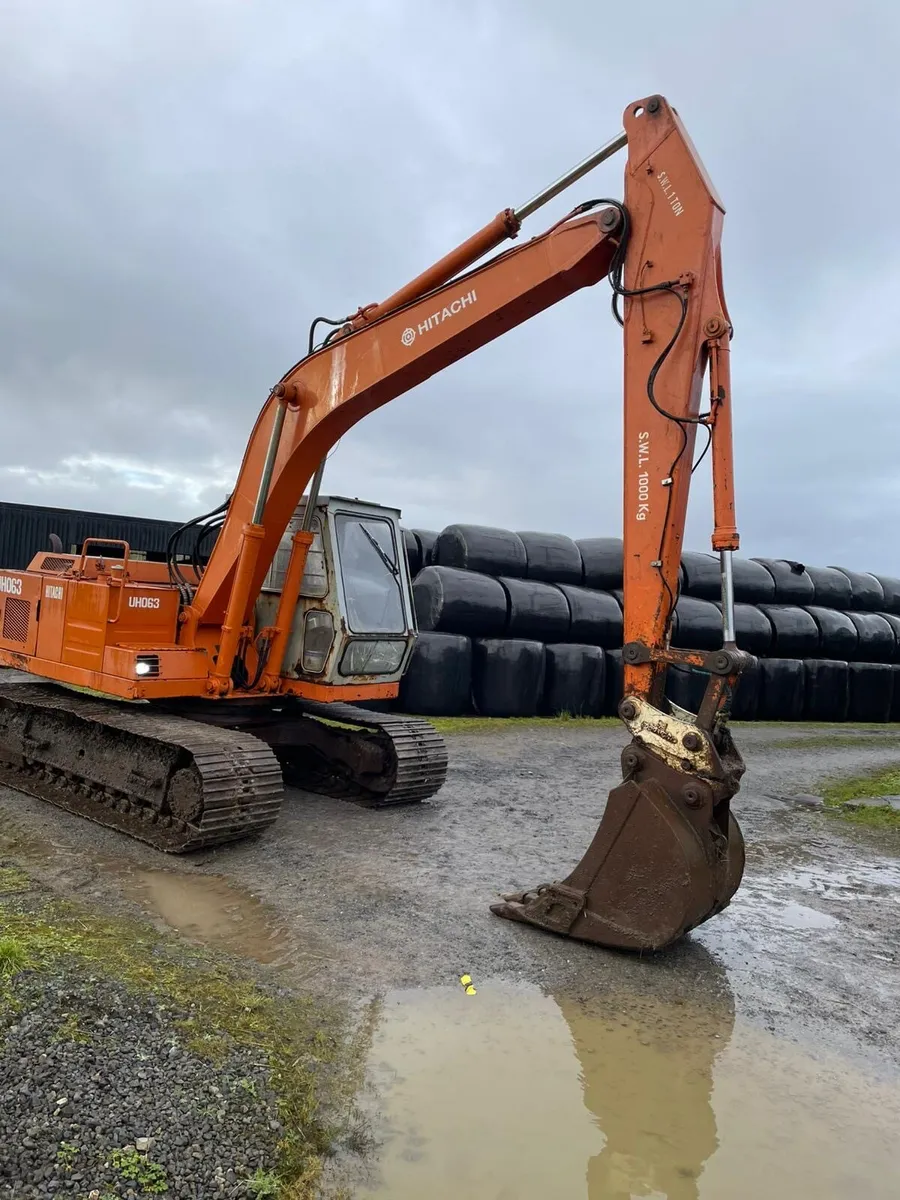Hitachi UHO63 digger - Image 3