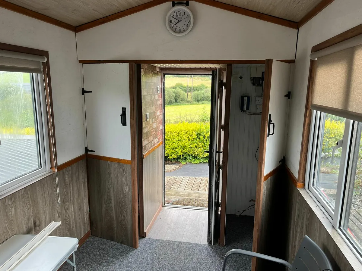 log cabin for hookloader - Image 3