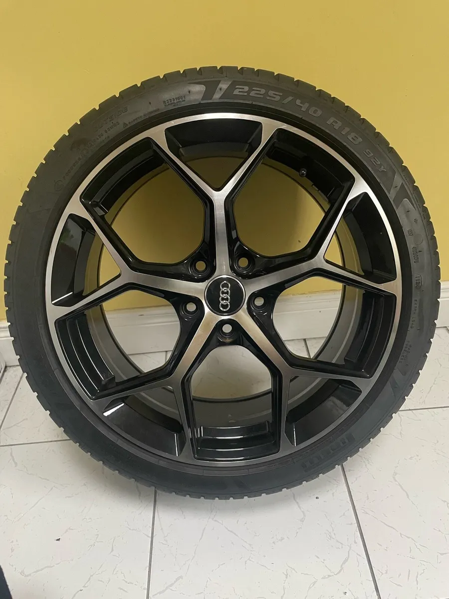 4x 225/40/18 - 5x112 wheels for sale - Image 1