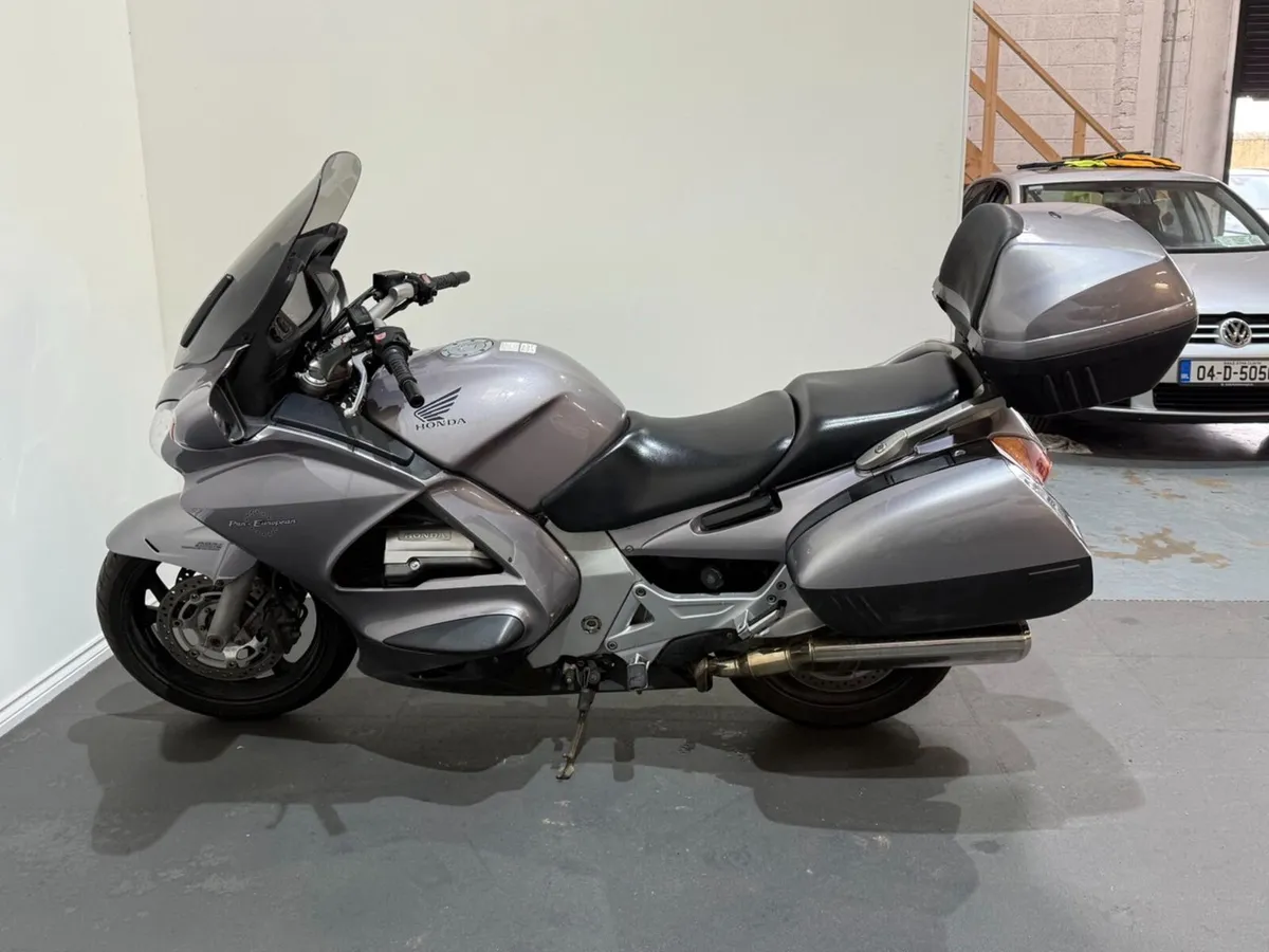 Honda Pan European ST1300 - Image 4
