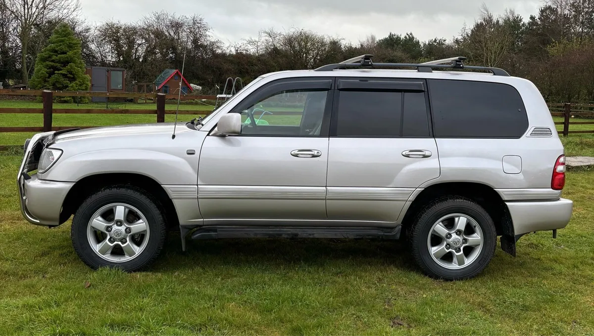 Toyota Land Cruiser Amazon - Image 1