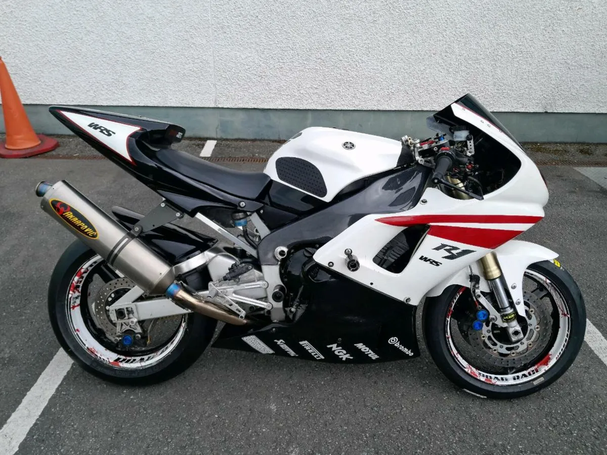 Yamaha R1 preinjection race bike track bike - Image 1