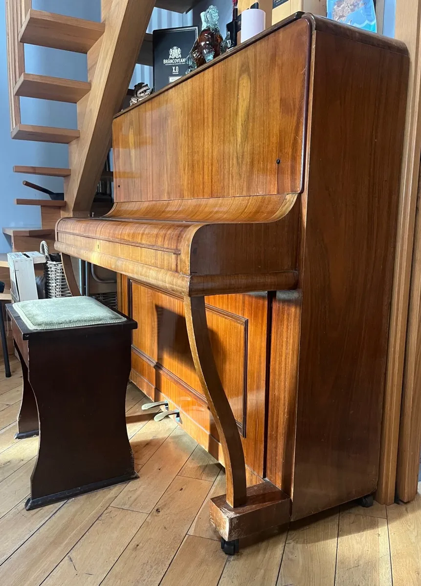 Piano and piano stool - Image 4
