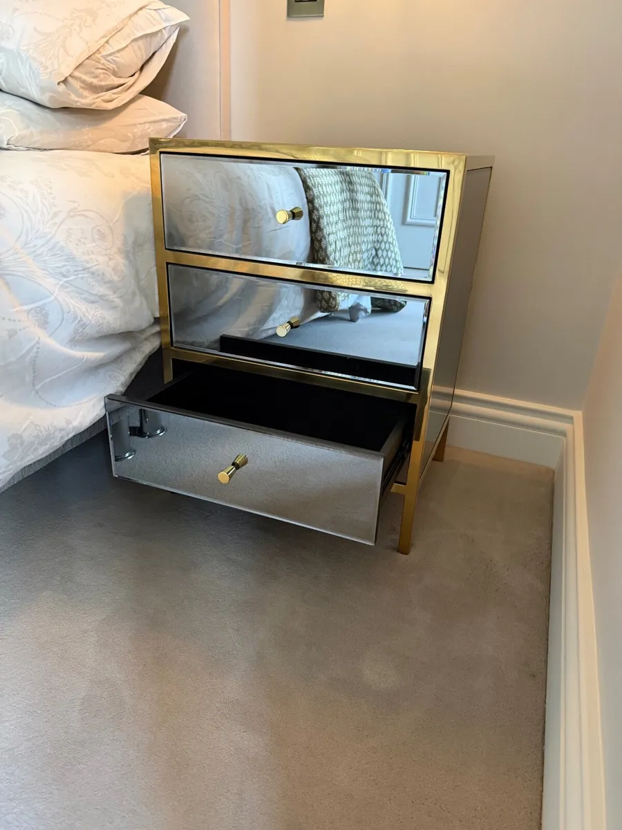 BED SIDE LOCKERS - Image 1