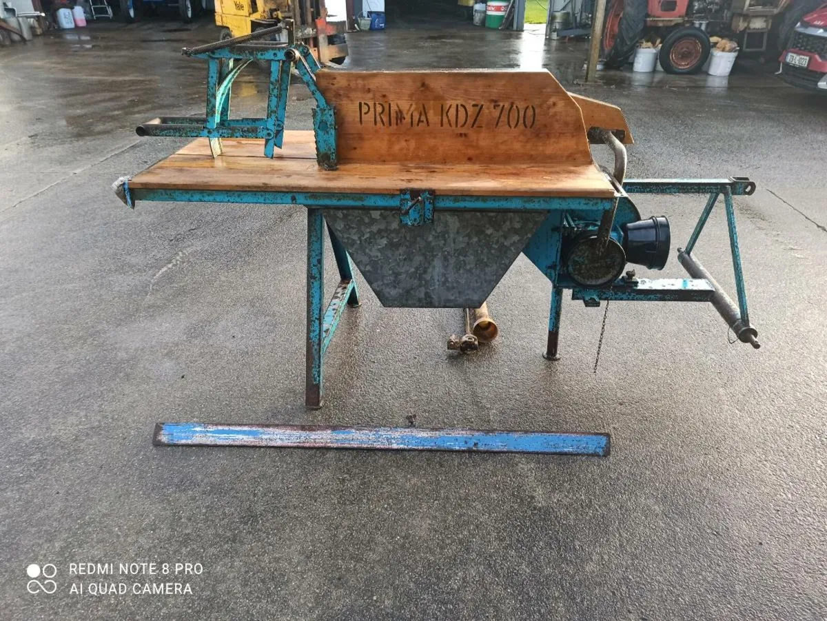 Tractor driven saw - Image 3