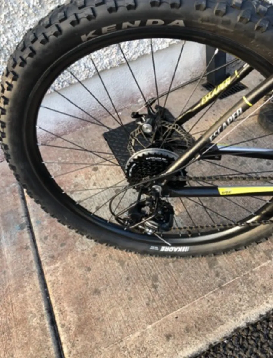 Aluminium 27.5 Escaper 18” 21sp MTB new - Image 4