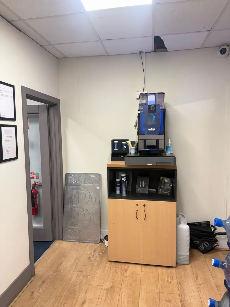 Modular office/storage - Image 3