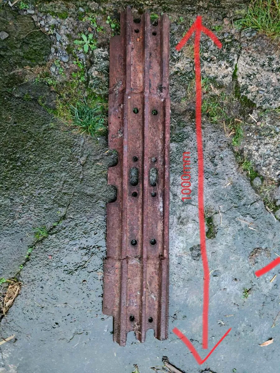 Digger pads - Image 1