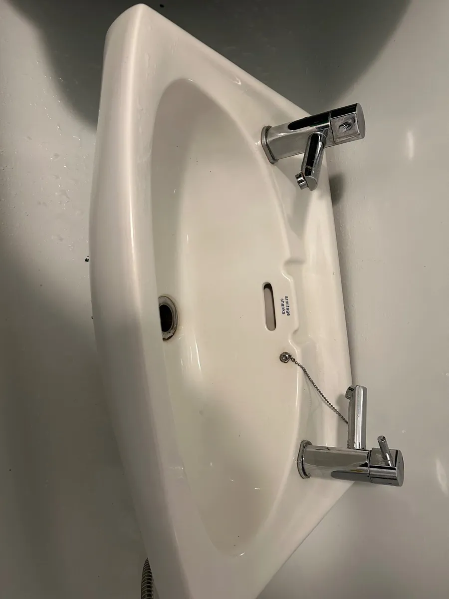 Bathroom Sink - Image 2