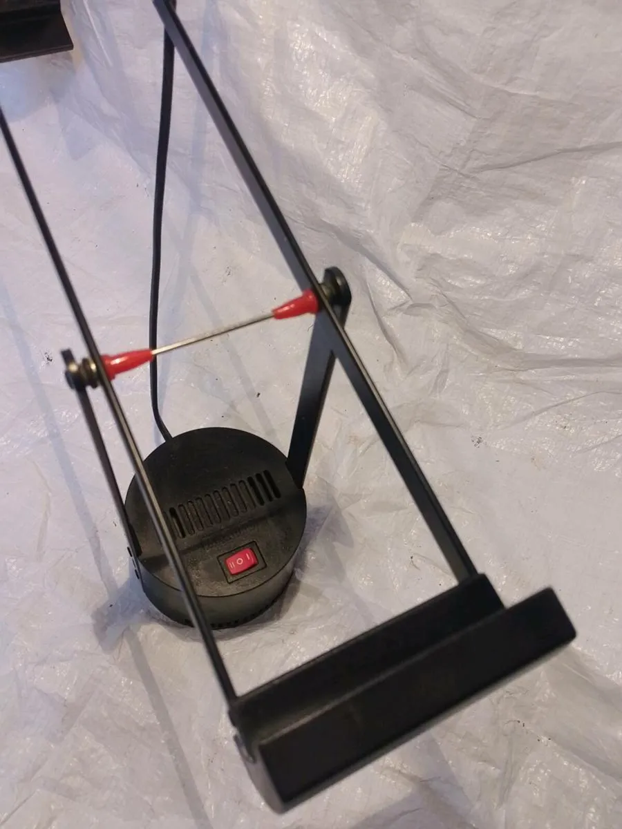 Tizio designer table lamp - Image 4