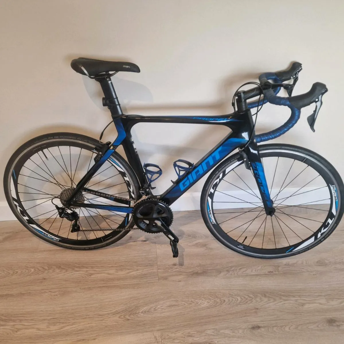 Giant propel - Image 1