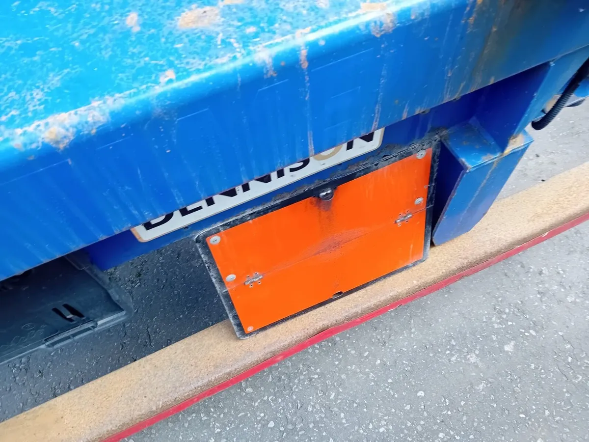 Dennison sliding skellys - Image 2