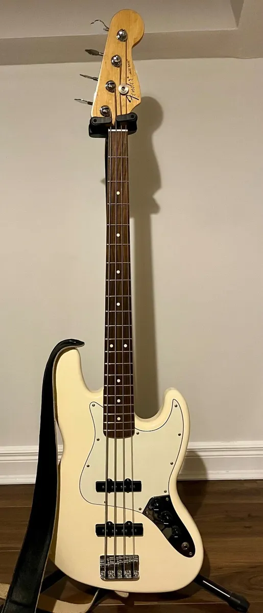 Fender Jazz Bass - Image 1
