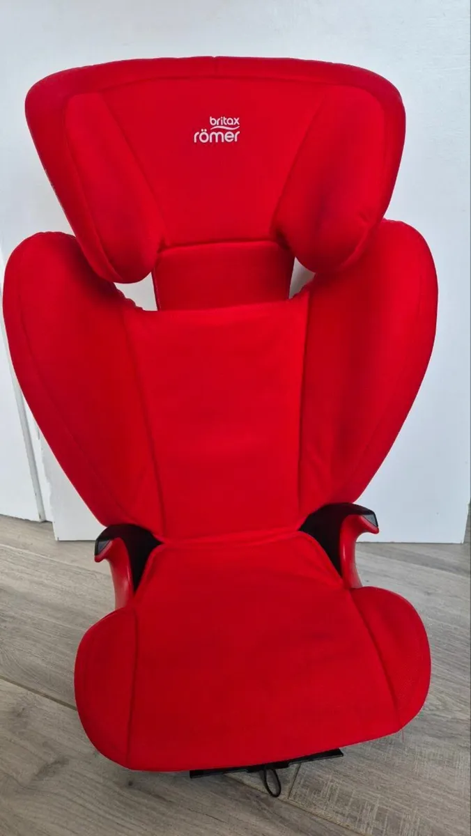 Britax Römer Child Car Seat (15–36 kg) - Image 2