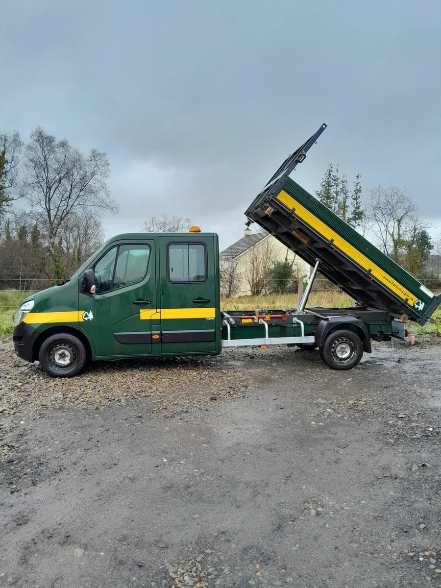 Nissan NV400 2015 - Image 1