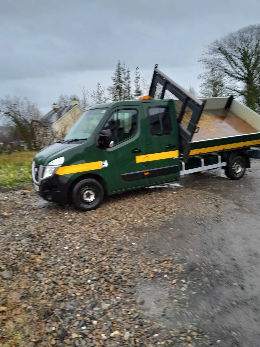 Nissan NV400 2015 - Image 2