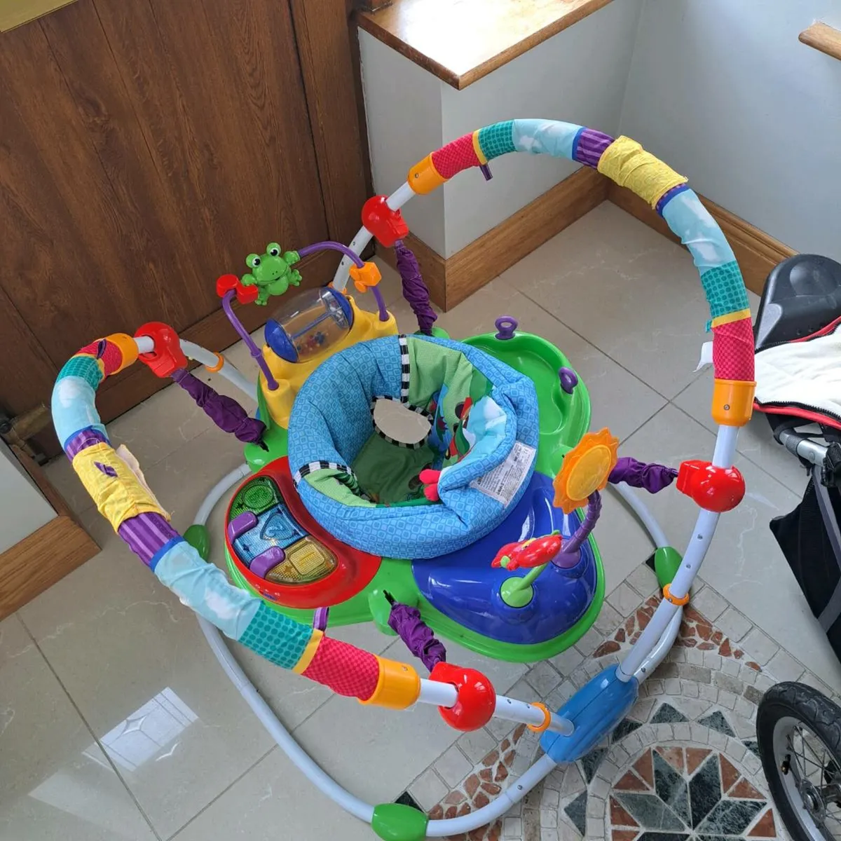 Jumperoo and baby walker - Image 2