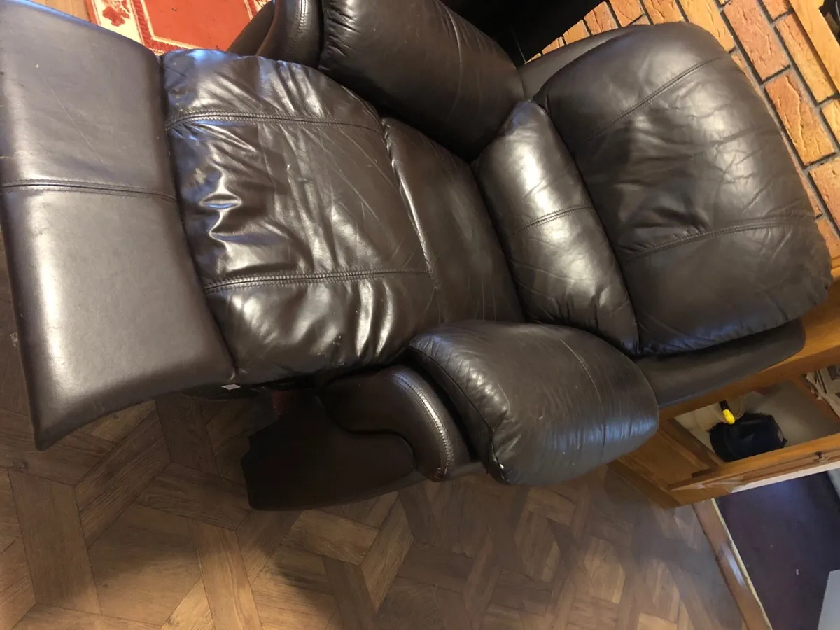 Leather suite - Image 3