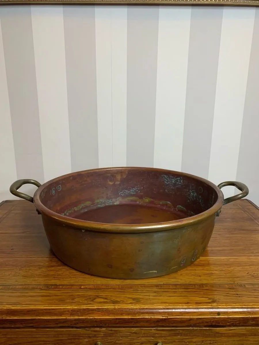 Beautiful large antique solid copper flat-bottom pan with riveted brass handles. - Image 1