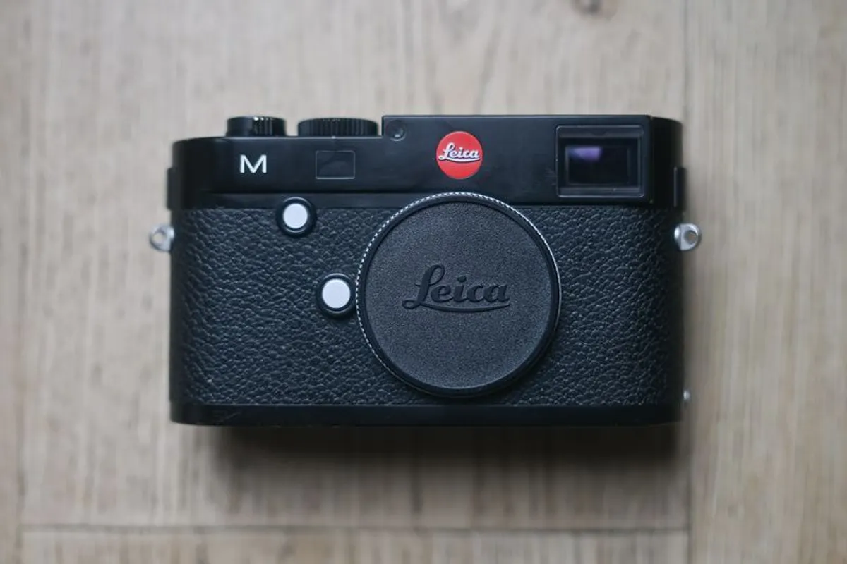 Leica M240 - boxed with accessories - Image 1