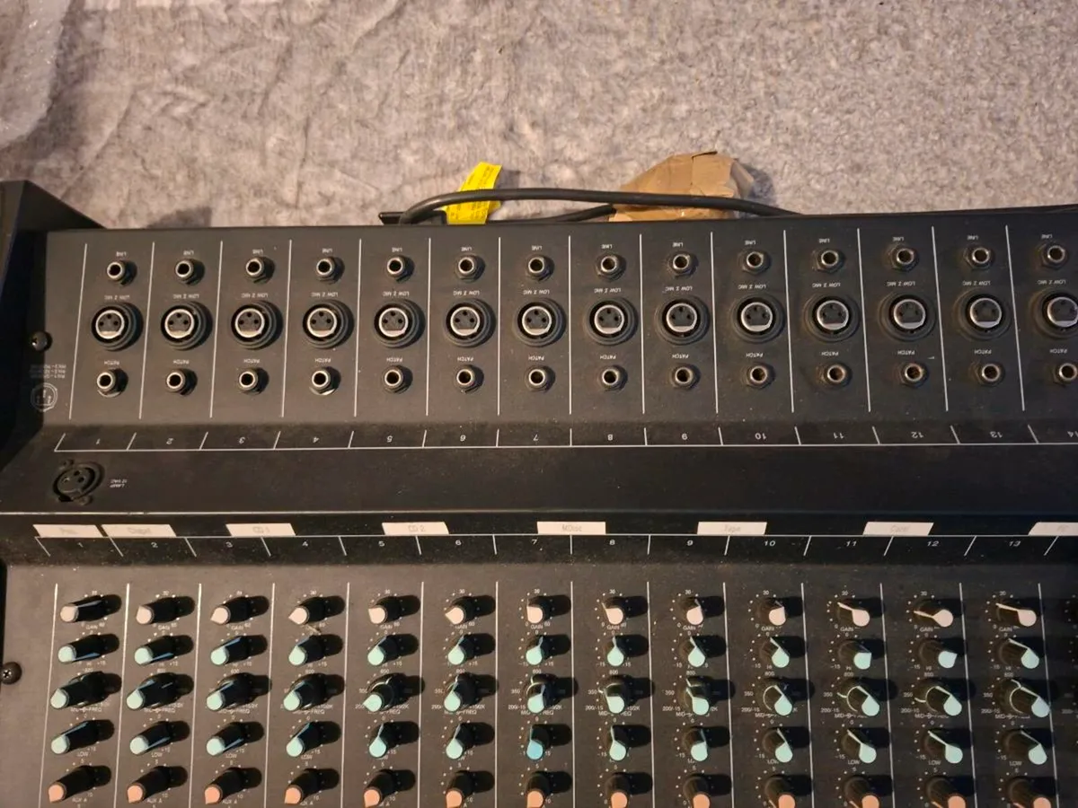 Peavey SRC 1600 Mixer made in USA - Image 4