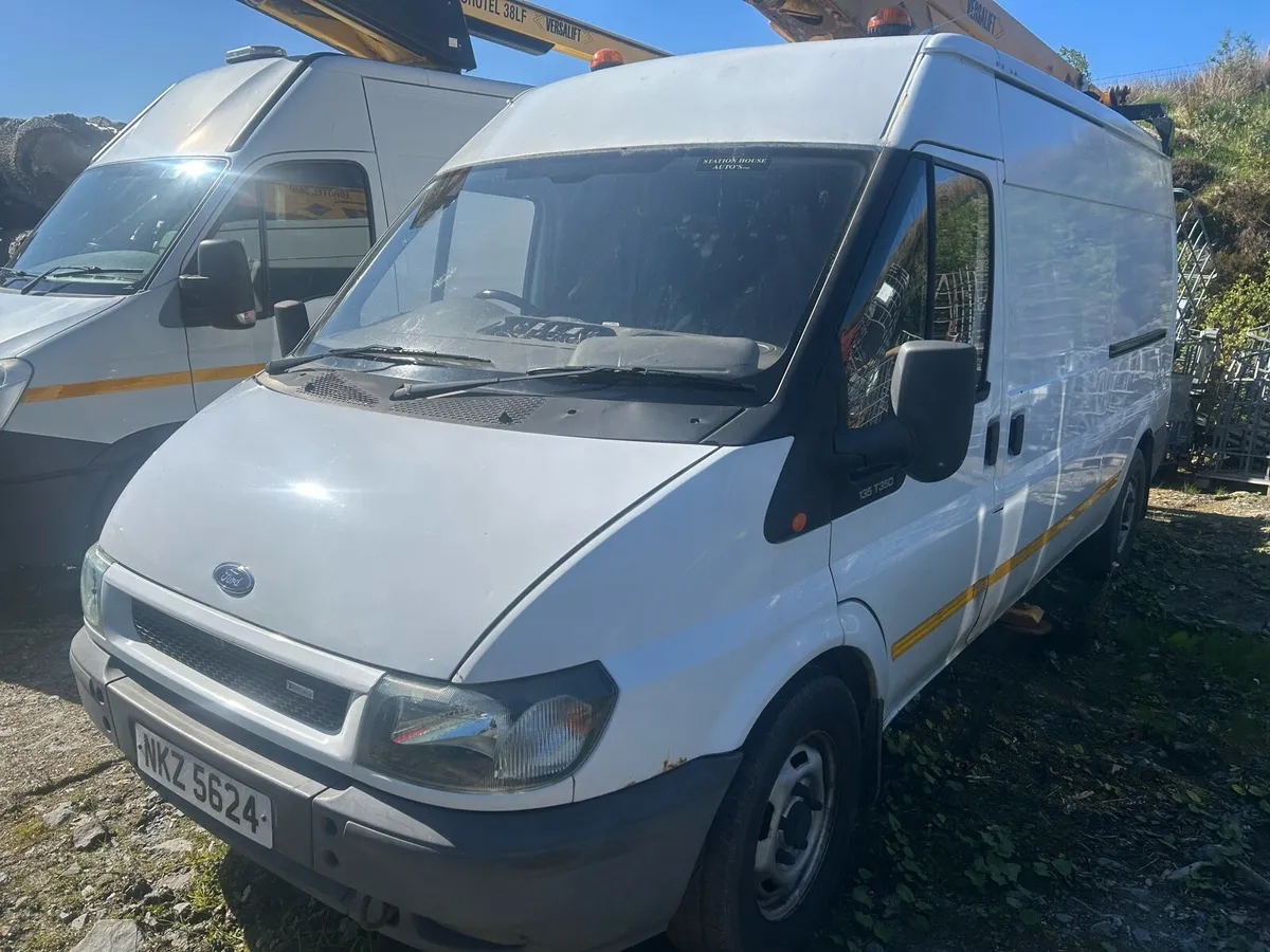 Transit cherry picker - Image 2