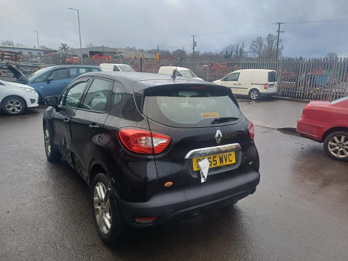 2015 RENAULT CAPTUR 1.5DCI BREAKING - Image 4