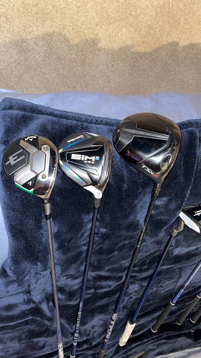 Golf bag with clubs - Image 3