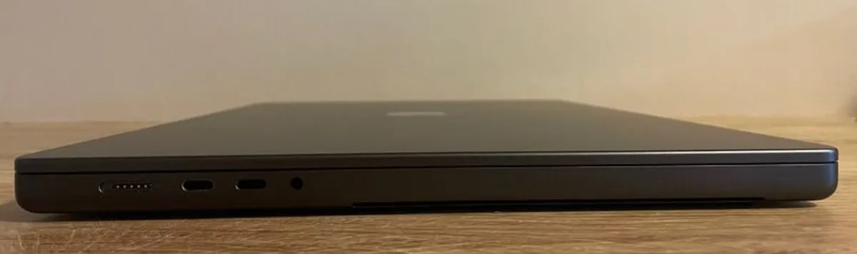 Apple MacBook Pro 16 M3 Pro 36GB RAM 512GB Black - Image 3