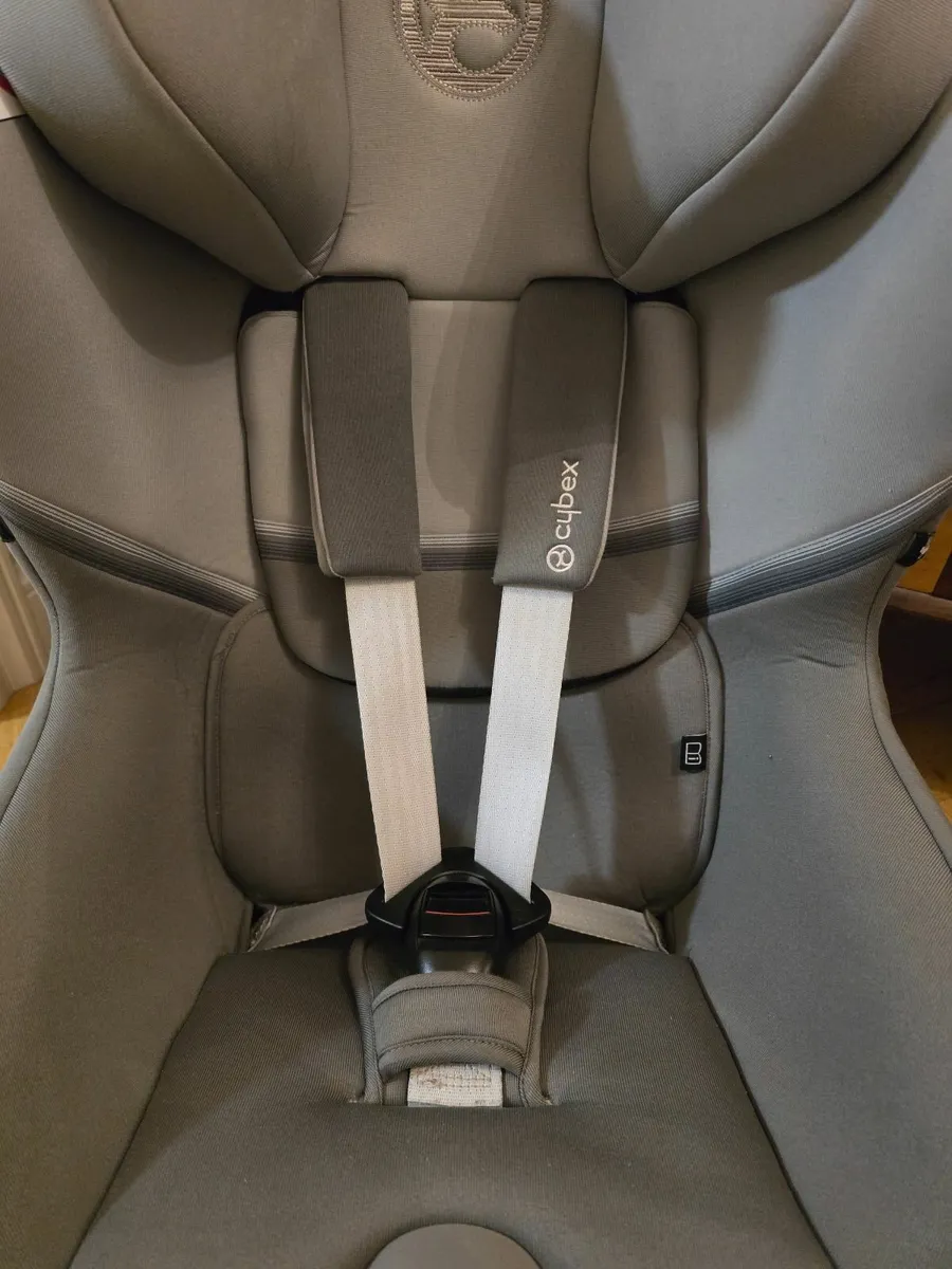 Cybex Sirona S2 I-Size car seat - Image 4
