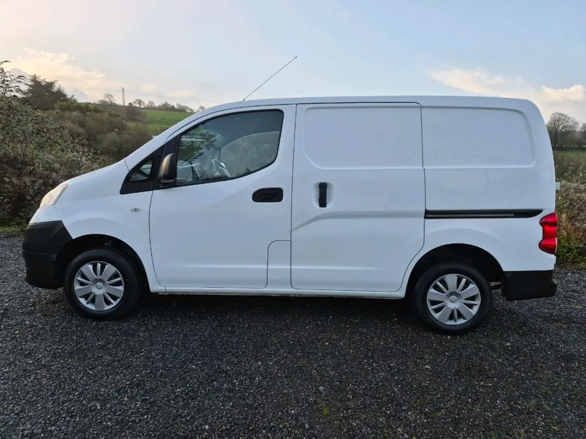 191 nissan van ,Doe,vat included,clean van - Image 3