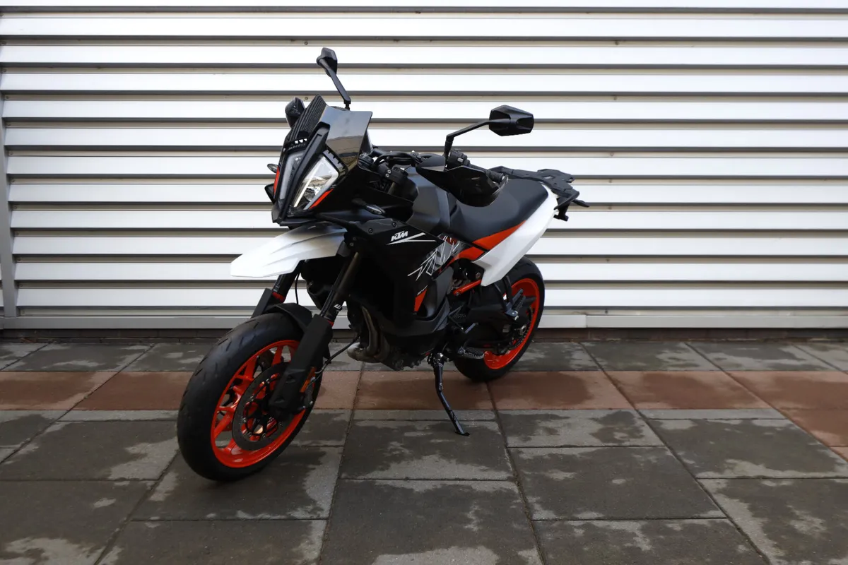 KTM 890 SMT *Special Offer* - Image 2