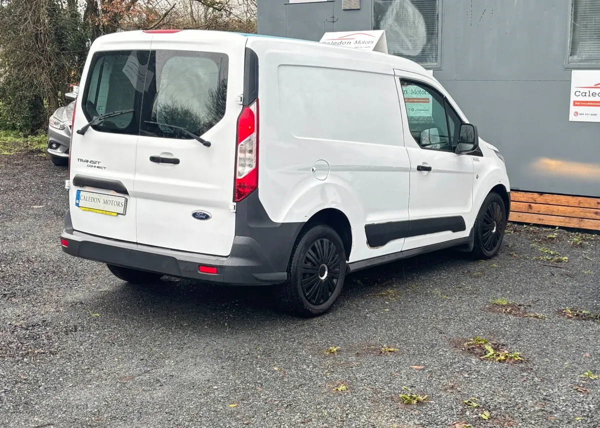 FORD TRANSIT CONNECT-LOW KM- NEW CVRT - Image 4